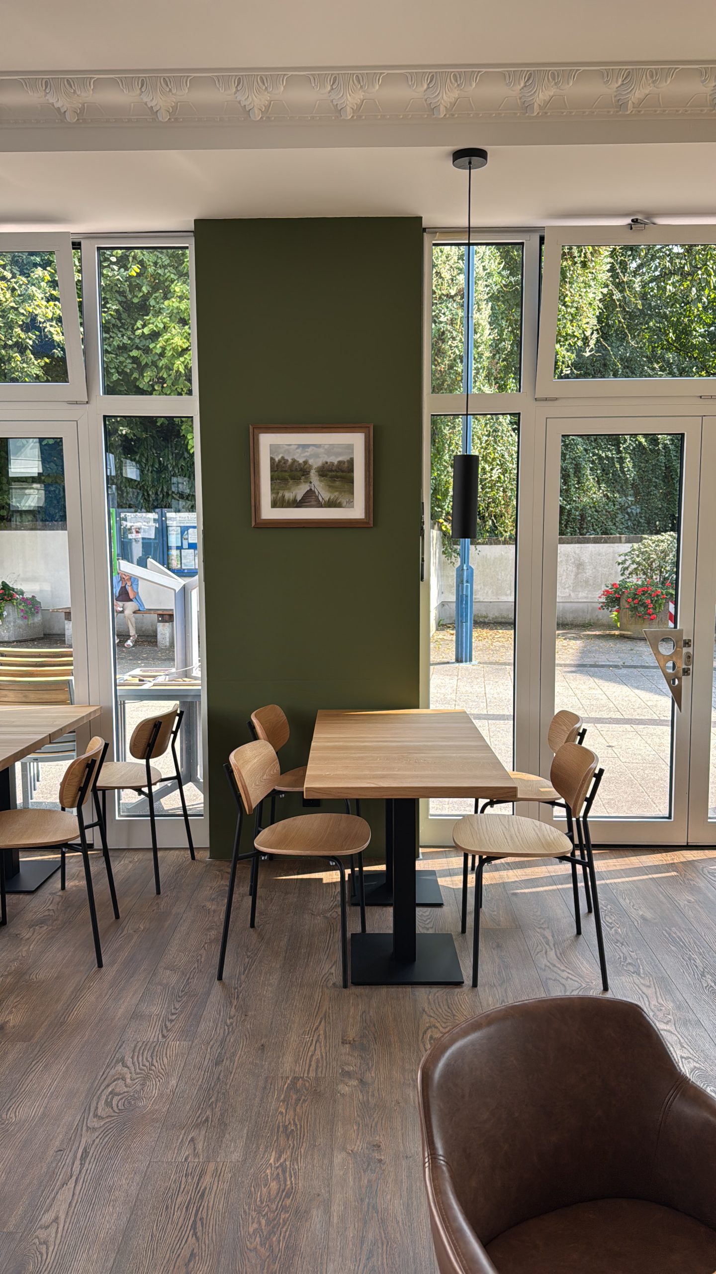 61C6FB8D-CAA6-41DB-A6BB-1C4C9531EC47